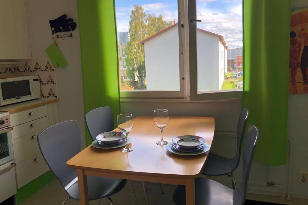 Vaerikaes Puutalokaksio 1-6 Hloelle, Ilm Parkit Oulu Exterior foto